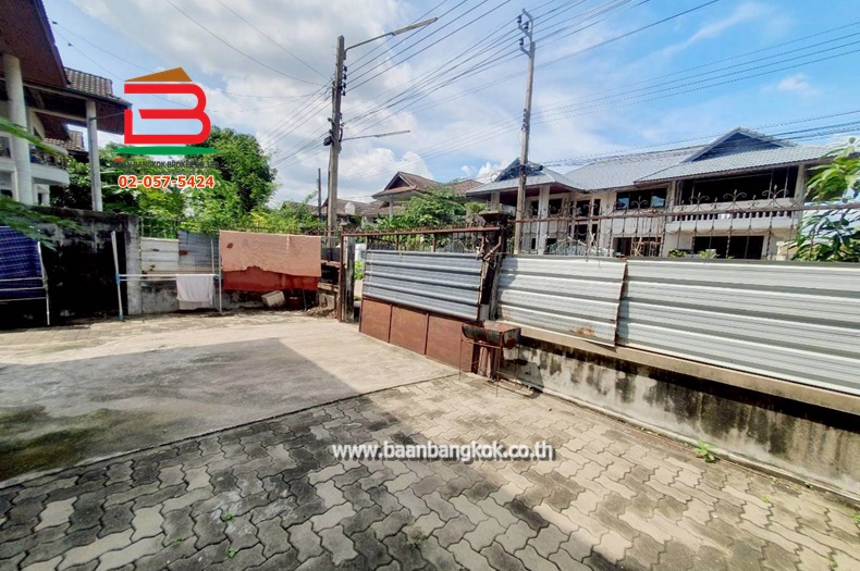 LINE_ALBUM_011143 ม.ร่มฤดี น่มเกล้า_251011_8