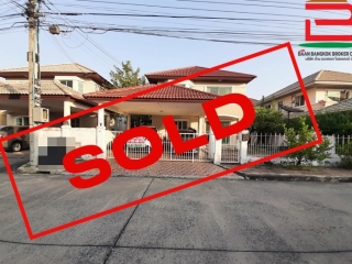 10142, บ้านเดี่ยว หมู่บ้าน ชวนชื่น วัชรพล (ซอยรามอินทรา 65 แยก 8) เนื้อที่ 60.8 ตรว. ใกล้แฟชั่นไอส์แลนด์ ถนนรามอินทรา แขวงท่าแร้ง เขตบางเขน จ.กรุงเทพฯ