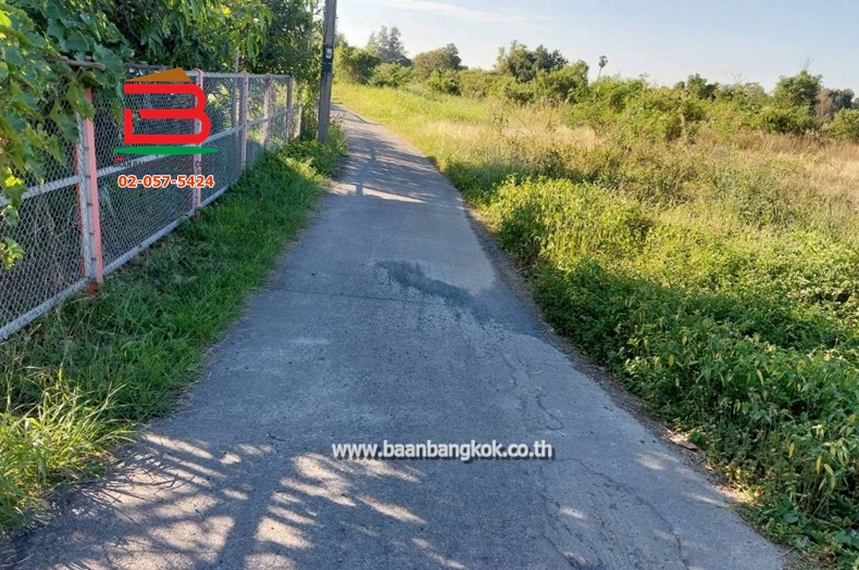 LINE_ALBUM_No.011382ที่ดินเปล่า 12-3-92.7ไร่ ต.ศาลารีไทย .ต้น_251208_9