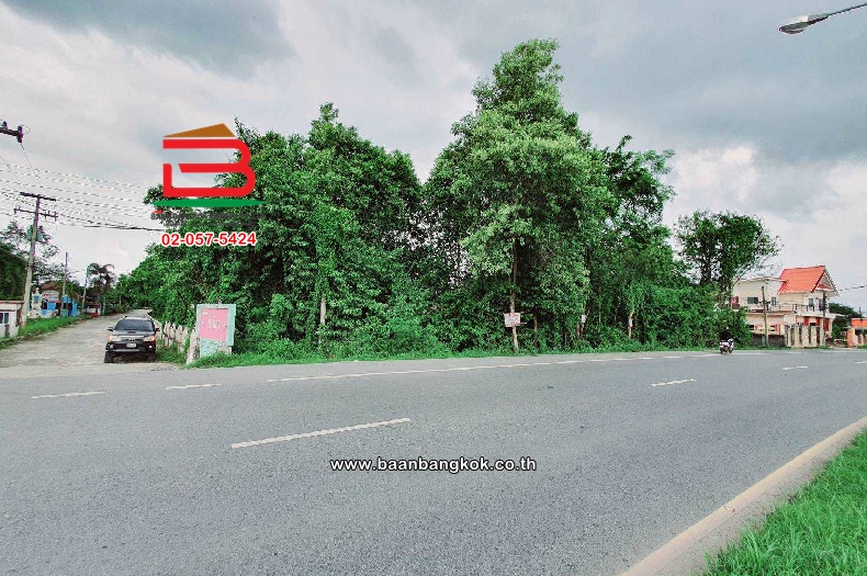 ที่ดินเปล่า ติดหมู่บ้านสวนปาลิกา เนื้อที่ 2-3-5 ไร่ (ซอยสุวรรณศร 6) ตำบลบ้านใหญ่ อำเภอเมืองนครนายก จังหวัดนครนายก  