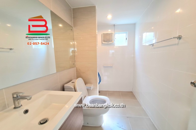 LINE_ALBUM_09235ม.ภัสสร สาย 4 พุทธมณฑล 65.5ตรว หลังมุม_๒๔๐๒๒๐_32