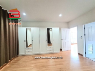 LINE_ALBUM_09235ม.ภัสสร สาย 4 พุทธมณฑล 65.5ตรว หลังมุม_๒๔๐๒๒๐_16