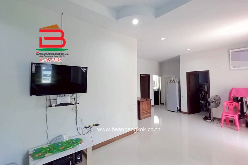 LINE_ALBUM_No.011381บ.ด68ตรว.บ้านฐานมั่นคง 15 คลองหลวง [ต้น]_251201_21