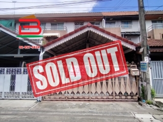 09842, ทาวน์เฮาส์ ซอยนนทบุรี 32 เนื้อที่ 26 ตรว. ถนนสนามบินน้ำ ต.ท่าทราย อ.เมือง จ.นนทบุรี