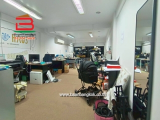 LINE_ALBUM_No.11276 อาคารพาณิชย์ ลาดพร้าว_251208_21