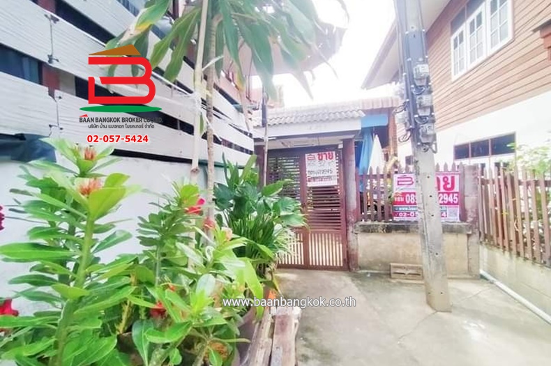 ที่ดิน+บ้าน บ้านบนเกาะเกร็ด เนื้อที่ 32 ตรว. ถนนรอบเกาะเกร็ด อ.ปากเกร็ด จ.นนทบุรี