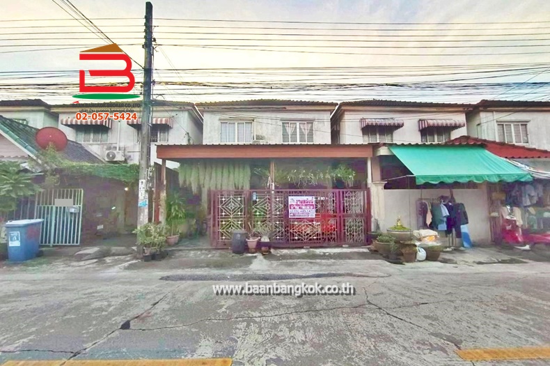 บ้านเดี่ยว หมู่บ้าน อมรทรัพย์ (เลียบวารี 25) เนื้อที่ 24.6 ตรว. ถนนสุวินทวงศ์ แขวงโคกแฝด เขตหนองจอก