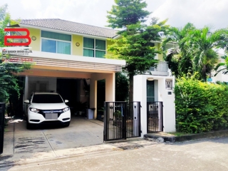 06925, บ้านเดี่ยว 2 ชั้น โครงการ โฮมเพลส วงแหวน-รัตนาธิเบศร์ เนื้อที่ 53.6 ตรว. มี 3 ห้องนอน 3 ห้องน้ำ ถนนกาญจนาภิเษก อ.บางใหญ่ จ.นนทบุรี