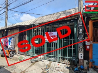 07499, ทาวน์เฮาส์ 1 ชั้น หมู่บ้าน บุญมาก เนื้อที่ 14 ตรว. ซอยสรงประภา 1 ถนนวิภาวดีรังสิต เขตดอนเมือง 