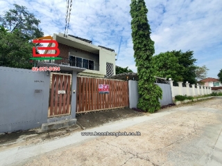 10463, บ้านเดี่ยว ซอยลาดพร้าว 1 แยก 29 เนื้อที่ 113 ตรว. ใกล้เซ็นทรัลลาดพร้าว ถนนลาดพร้าว เขตจตุจักร