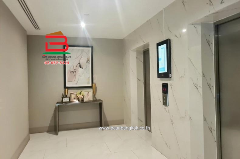 LINE_ALBUM_08068_230118_8