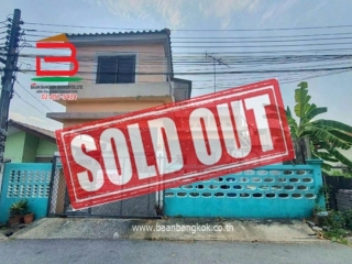 11818, บ้านเดี่ยว หมู่บ้าน กองหนุน บางชัน (ซอยพระยาสุเรนทร์ 28) เนื้อที่ 45 ตรว. แขวงบางชัน เขตคลองสามวา 