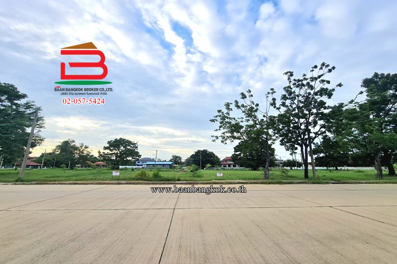 ที่ดินเปล่า หมู่บ้านเดอะลากูล 1-2 เนื้อที่ 247.6 ตร.ว (ตรงข้ามตลาดโรงเกลือท้ายเกาะ) ตำบลท้ายเกาะ อำเภอสามโคก ปทุมธานี   