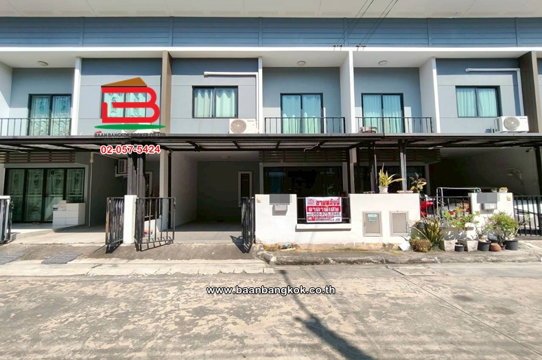 ทาวน์โฮม เนื้อที่ 17.5 ตร.ว. โครงการ เดอะ คัลเลอร์ส บางนา-วงแหวน 2 The Colors Bangna-Wongwaen 2 (ซอยมหาชัย) ถนนบางนา-ตราด กม.10 ตำบลบางพลีใหญ่ อำเภอบางพลี สมุทรปราการ  