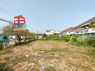 LINE_ALBUM_N.09353 ที่ดิน 246 ตรว. ม.สราญธร คลอง4_๒๔๐๕๐๖_1