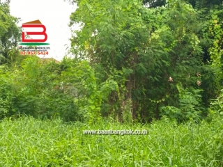 10763, ที่ดินเปล่า พหลโยธิน 35 (ซอยท่านผู้หญิงพหลฯ) เนื้อที่ 104 ตรว. ถนนพหลโยธิน แขวงลาดยาว เขตจตุจักร กรุงเทพมหานคร