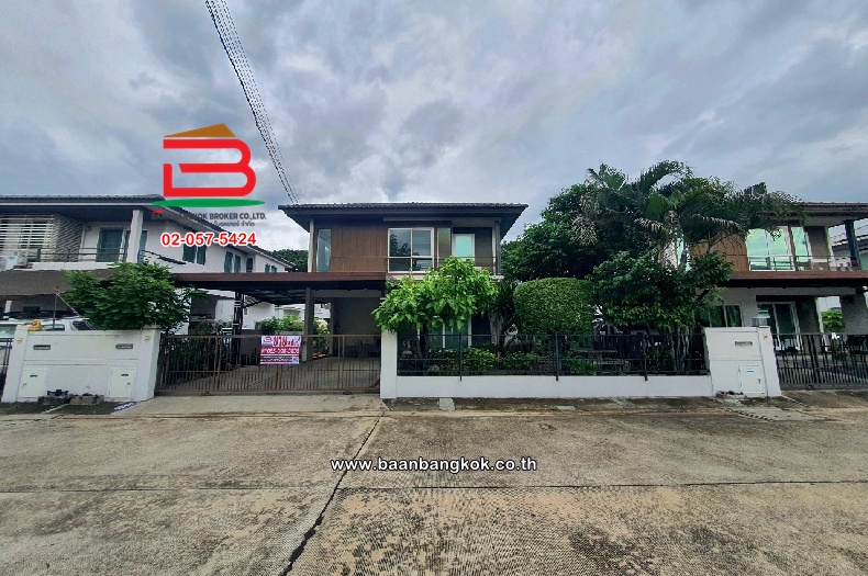 บ้านเดี่ยว หมู่บ้านพฤกษ์ลดา 3 เนื้อที่ 50 ตรว. ถนนพระองค์เจ้าสาย คลอง 4 อำเภอลำลูกกา จังหวัดปทุมธานี