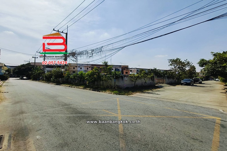 ที่ดินเปล่า ชุมชนโครงการโคราชคฤหาสน์ทอง เนื้อที่ 1-1-78.6 ไร่ มิตรภาพ 13/6 ถนนมิตรภาพ ตำบลในเมือง อำเภอเมืองนครราชสีมา จังหวัดนครราชสีมา 