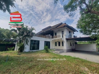 11823, บ้านเดี่ยว หลังมุม ซอยรามอินทรา 65 แยก 2-6 เนื้อที่ 176 ตรว. ใกล้เพลินนารี่มอลล์, ตลาดถนอมมิตร ถนนรามอินทรา แขวงท่าแร้ง เขตบางเขน กรุงเทพมหานคร