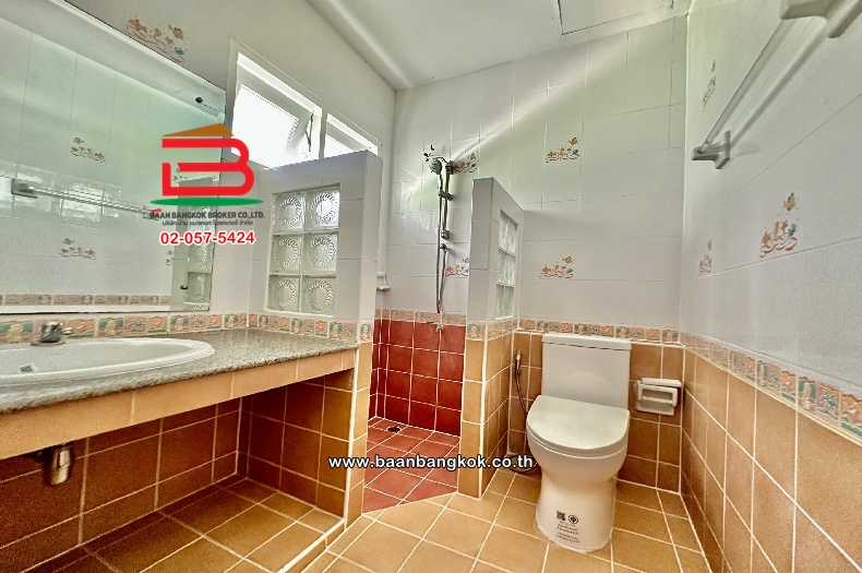 3-C7FF5399-03BC-45FB-B734-1CDCE49A387A13