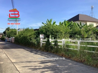 10096, ที่ดิน ซอยพหลโยธิน 62 (ชื่นสินธิ์12) เนื้อที่ 63 ตรว. ถนนพหลโยธิน ตำบลคูคต อำเภอลำลูกกา จังหวัดปทุมธานี