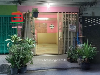 11449, ขายอาคารพาณิชย์ 3 ชั้น ตลาดท้ายบ้าน (ใกล้โรงเรียนเซนต์ราฟาแอล) เนื้อที่ 13 ตรว. ตำบลท้ายบ้าน อำเภอเมืองสมุทรปราการ จังหวัดสมุทรปราการ