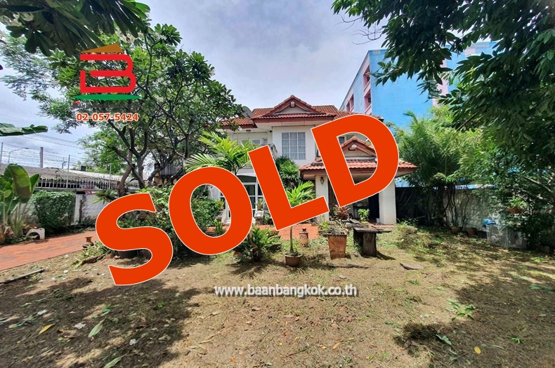 บ้านเดี่ยว 2 ชั้น หมู่บ้าน สหกรณ์ 3 ( ซอยเลี่ยงเมืองปากเกร็ด 8) เนื้อที่ 103 ตรว. ถนนแจ้งวัฒนะ ตำบลบางพูด อำเภอปากเกร็ด จังหวัดนนทบุรี