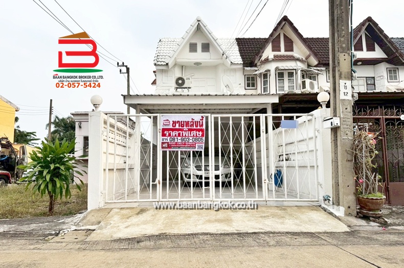 ทาวน์เฮาส์ หลังริม หมู่บ้าน เรือนจินตหรา โครงการ 7 เนื้อที่ 21 ตรว. ถนนวิภาวดีรังสิต แขวงตลาดบางเขน เขตหลักสี่