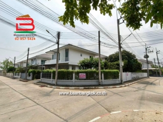 11718, บ้านเดี่ยว หมู่บ้าน ภัทรีดาวิลล่า (ซอยวัดหนองปรง) เนื้อที่ 64 ตรว. ถนนกรุงเทพ-ปทุมธานี ตำบลบางเดื่อ อำเภอเมือง จังหวัดปทุมธานี