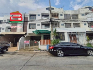 11943, ทาวน์โฮม โครงการ สะพานใหม่แมนชั่น เนื้อที่ 29 ตรว. ใกล้ BTS สายหยุด ซอยพหลโยธิน 69 เขตสายไหม 