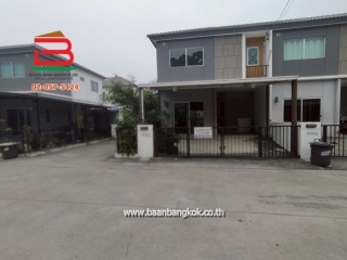 10550, ทาวน์เฮาส์ บ้านพฤกษา 136 แพรกษา-สุขุมวิท หลังริม เนื้อที่ 21 ตรว. ถนนเทพารักษ์ ต.แพรกษา อ.เมือง จ.สมุทรปราการ