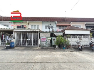 10648, ทาวน์เฮาส์ หมู่บ้าน มโนรมย์ 1 เนื้อที่ 18 ตารางวา เลียบคลองสองซอย 18 แขวงบางชัน เขตคลองสามวา กรุงเทพมหานคร