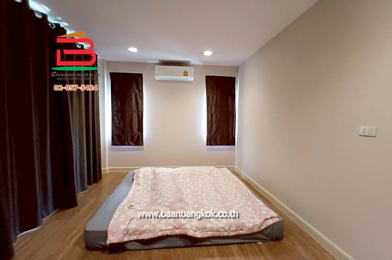 LINE_ALBUM_No.10657 H.มบ.ไลฟ์บางกอกฯ55.7 ว้า (เอ๋)_250513_14