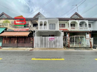 10632, ทาวน์เฮาส์ ซอยนวมินทร์ 111 เนื้อที่ 22 ตร.ว ใกล้ฟู้ดแลนด์นวมินทร์ แขวงคลองกุ่ม เขตบางกะปิ กรุงเทพมหานคร  