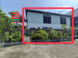 10708,  ที่ดินแถมบ้าน ซอยพหลโยธิน 47 เนื้อที่ 11 ตรว. ใกล้กรมป่าไม้ ถนนพหลโยธิน แขวงลาดยาว เขตจตุจักร กรุงเทพมหานคร