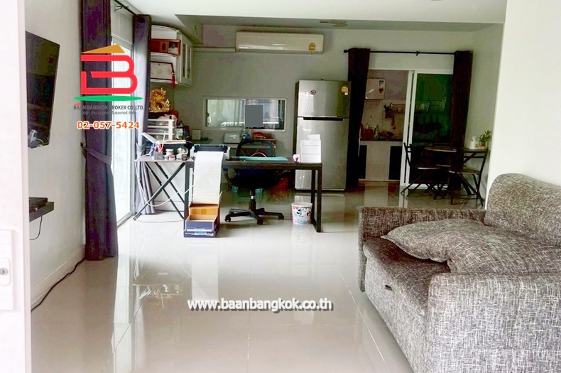 LINE_ALBUM_No.10751 TH.มบ.เดอะคัลเลอร์ฯ33.8 ว้า(เอ๋)_250602_14