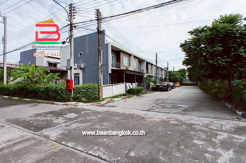 LINE_ALBUM_No.10751 TH.มบ.เดอะคัลเลอร์ฯ33.8 ว้า(เอ๋)_250602_21