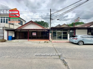 10373, บ้านเดี่ยว หมู่บ้าน พรธิสาร 4 เนื้อที่ 32 ตรว. ถนนรังสิต-นครนายก ตำบลคลองหก อำเภอคลองหลวง จังหวัดปทุมธานี
