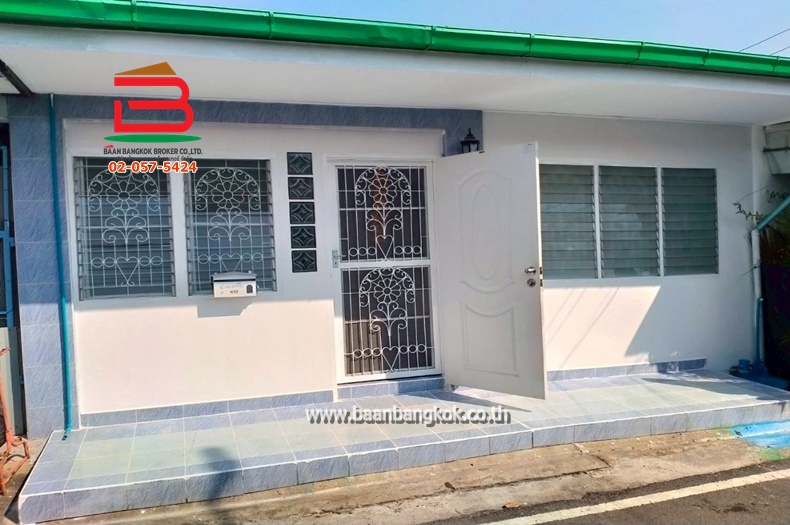 ทาวน์เฮาส์ 1 ชั้น หมู่บ้าน อาสาเฮ้าส์ 5 เนื้อที่ 18 ตรว. ใกล้โรงเรียนราชวินิต นนทบุรี ถนนบางใหญ่-บางคูลัด ตำบลบางใหญ่ อำเภอบางใหญ่ จังหวัดนนทบุรี
