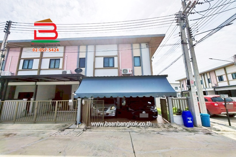 ทาวน์เฮาส์ หมู่บ้าน ภัทรไพรเวท 2 เฟส 3 เนื้อที่ 24.7 ตรว. ถนนปทุมธานี-สามโคก-เสนา อ.สามโคก จ.ปทุมธานี