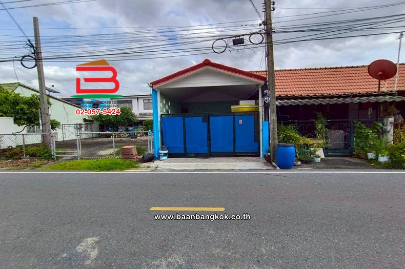 ทาวน์เฮาส์ 1 ชั้น เนื้อที่ 17 ตร.ว. หมู่บ้านอยู่เจริญ 1 (คลอง 4) ถนนไสวประชาราษฎร์ ตำบลบึงยี่โถ อำเภอธัญบุรี จังหวัดปทุมธานี 