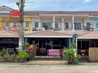 10864, ทาวน์เฮาส์ หมู่บ้าน บดินทร 2 เนื้อที่ 19.9 ตรว. เขตบางชัน แขวงคลองสามวา กรุงเทพมหานคร 