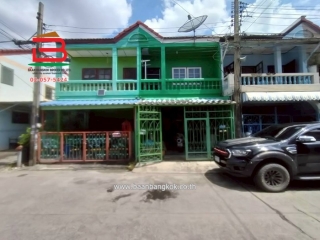 11005, ทาวน์เฮาส์ หมู่บ้าน แอร์วิลล่า ลำลูกกา คลอง 2 เนื้อที่ 16 ตรว. ตำบลคูคต อำเภอลำลูกกา จังหวัดปทุมธานี