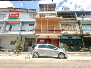 11070, อาคารพาณิชย์ ซอยแม้นศรี 2 เนื้อที่ 11.6 ตรว.  ถนนบำรุงเมือง แขวงคลองมหานาค เขตป้อมปราบศรัตรูพ่าย กทม .