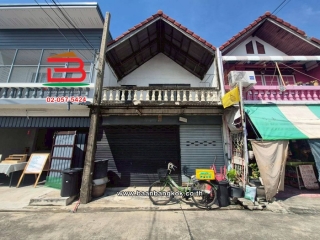 11299, ทาวน์เฮาส์ เนื้อที่ 18 ตร.ว. หมู่บ้าน สวัสดิการ กทม (ซอยแจ้งวัฒนะ-ปากเกร็ด 28) ถนนแจ้งวัฒนะ ตำบลบางตลาด อำเภอปากเกร็ด นนทบุรี  