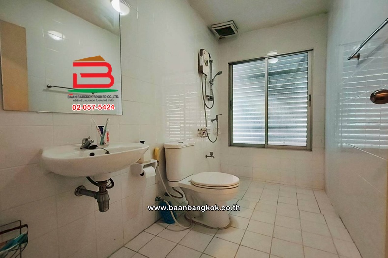 LINE_ALBUM_N. 11304 ทาวน์เฮ้าส์หมู่บ้านแกรนดิตี้ บางบัวทอง_251027_3