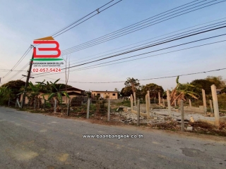 LINE_ALBUM_No.011235ที่ดินเปล่า222.4ตรว.บ้านหนองฮ่าง[ตาน]_251028_32