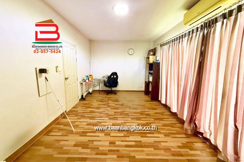 LINE_ALBUM_No. 011052 เดอะทรัสต์ทาวน์ วงแหวนลำลูกกา_251103_12