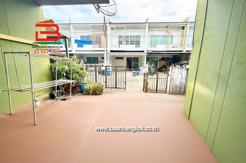 LINE_ALBUM_No. 011052 เดอะทรัสต์ทาวน์ วงแหวนลำลูกกา_251103_28