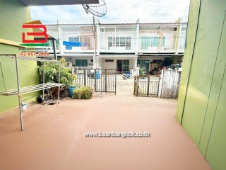 LINE_ALBUM_No. 011052 เดอะทรัสต์ทาวน์ วงแหวนลำลูกกา_251103_28